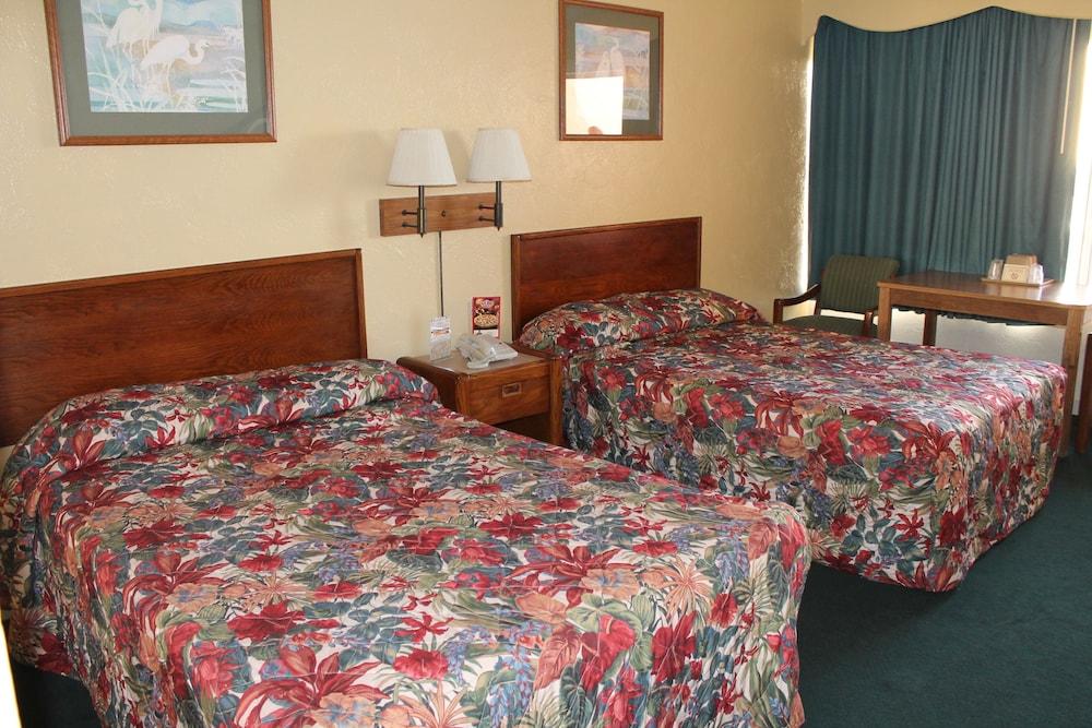 Grand Prix Motel Beach Front Daytona Beach Exterior photo